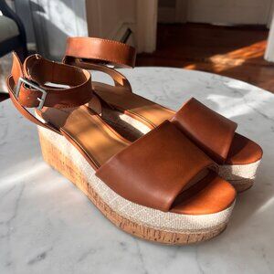 Never Worn Brown Universal Thread Platform Sandals